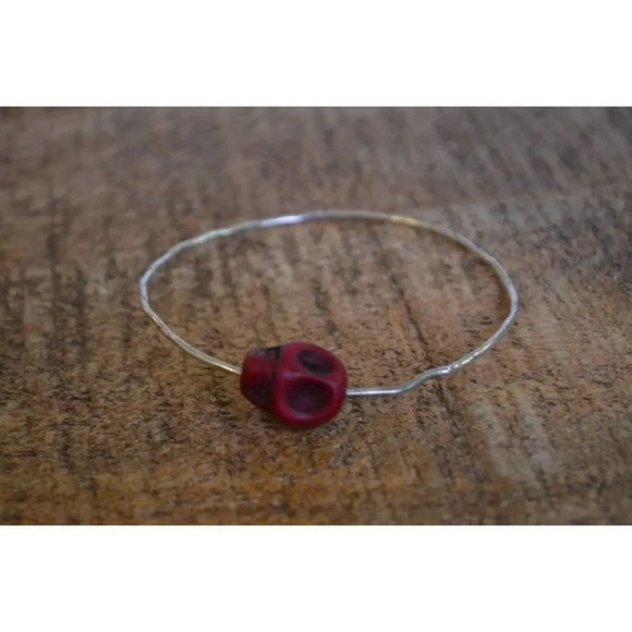 Vintage Red Skull  Bead on Sterling Silver Bangle - Picture 1 of 7